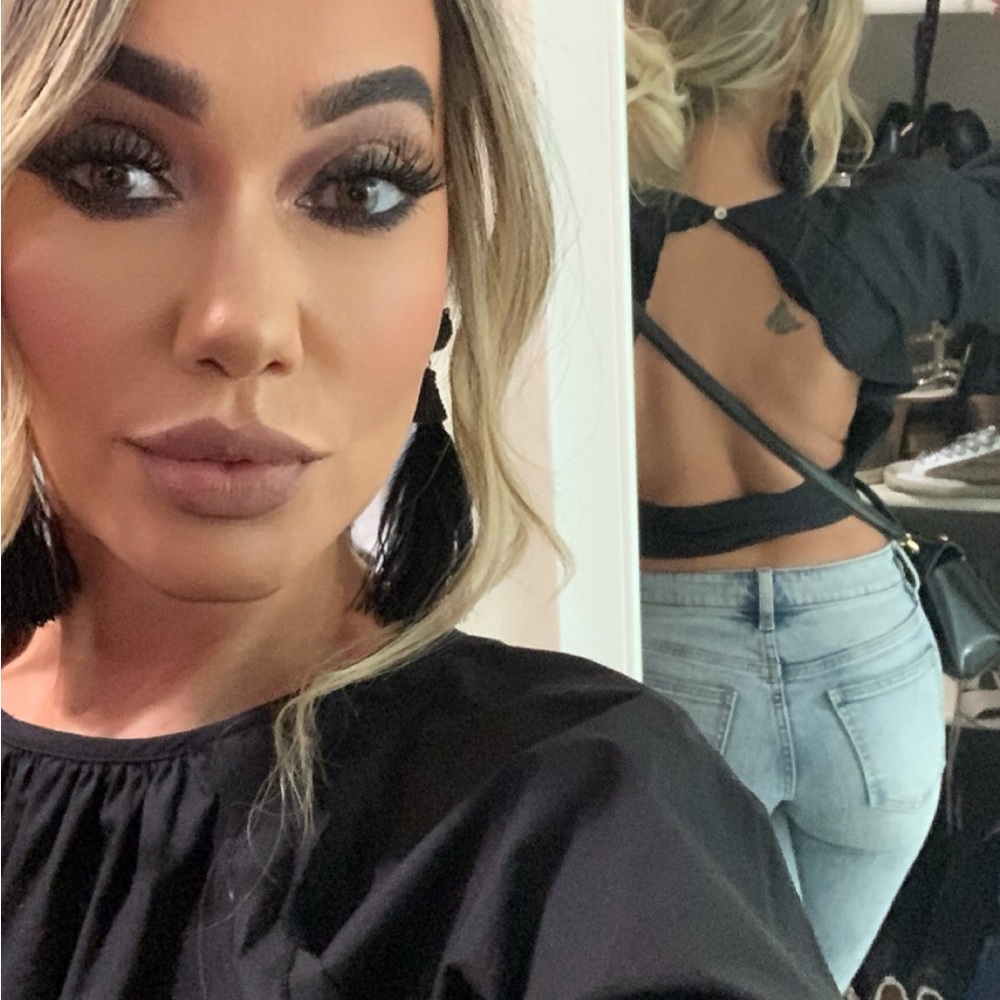 Meet your Posher, Emeli